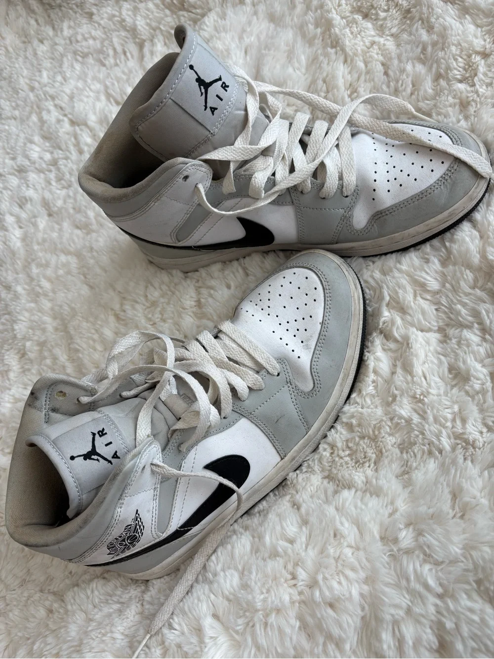 Nike Mid-Top Athletic Sneakers in White, Light Gray & Black